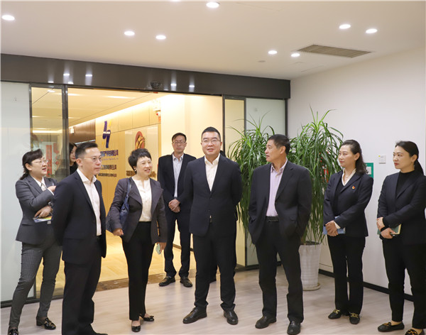 2023-5-11 西南聯(lián)交所、四川國興商務信息服務有限公司與貴州陽光產權交易所開展交流座談4.jpg