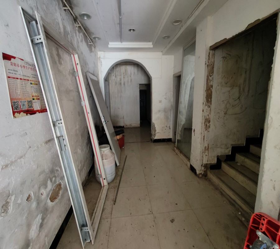 1755161116542144.jpg 圖片關鍵詞