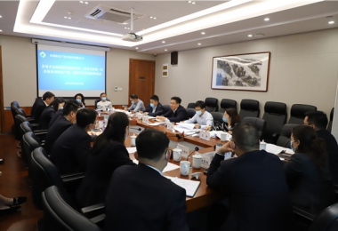 貴州省地方金融監(jiān)督管理局黨組成員、副局長郭盛一行到貴州陽光產權、貴州環(huán)交所調研座談并宣講貴州省第十三次黨代會精神