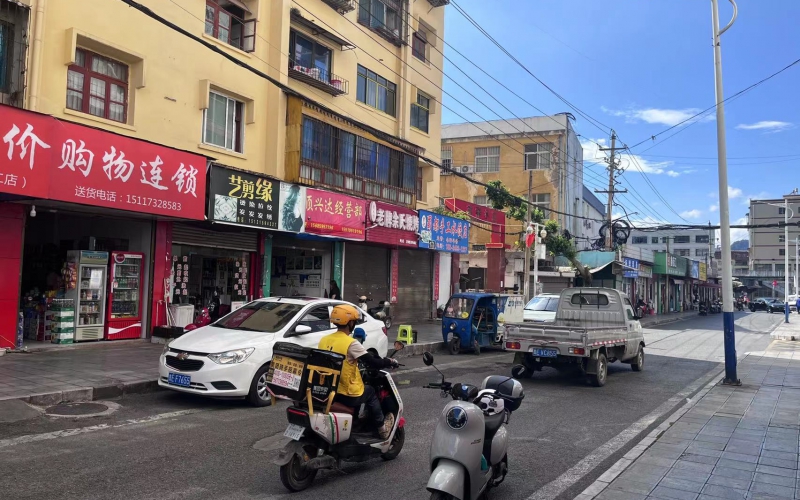 群建路14號(hào)4-5號(hào)和4-6號(hào)門面